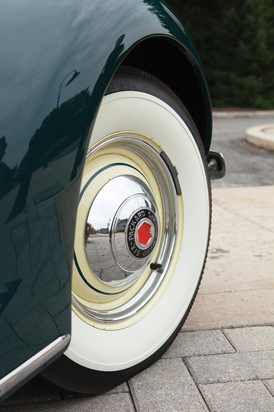  Packard Six Rumble Seat Convertible Coupe 1937 года  (фото 12 из 20)